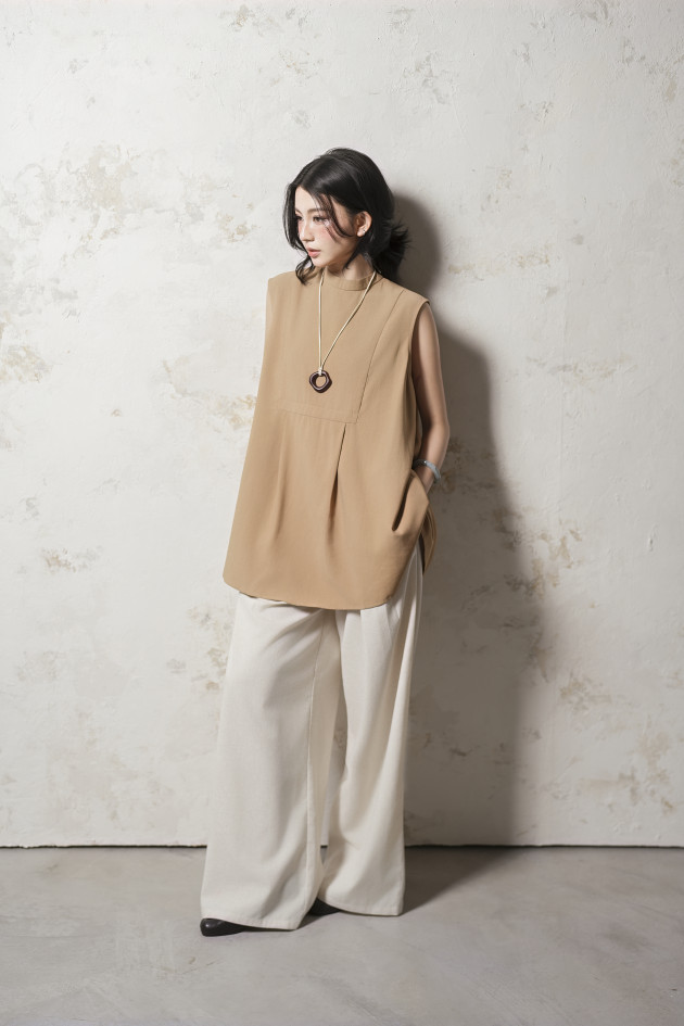 SOMA TOP (áo linen cài nút sau) 1