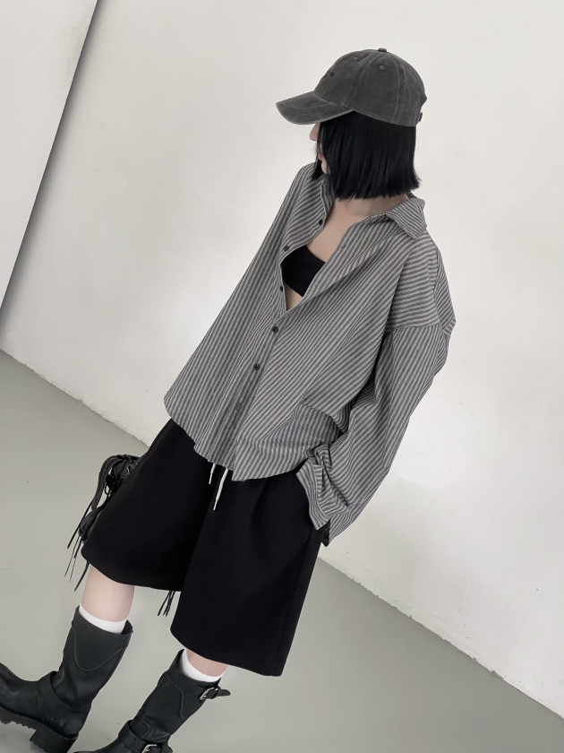 STRIPED LINEN SHIRT (áo sơ mi linen sọc xám)