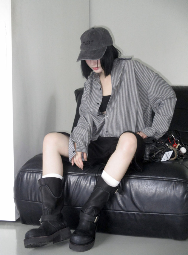 STRIPED LINEN SHIRT (áo sơ mi linen sọc xám) 5