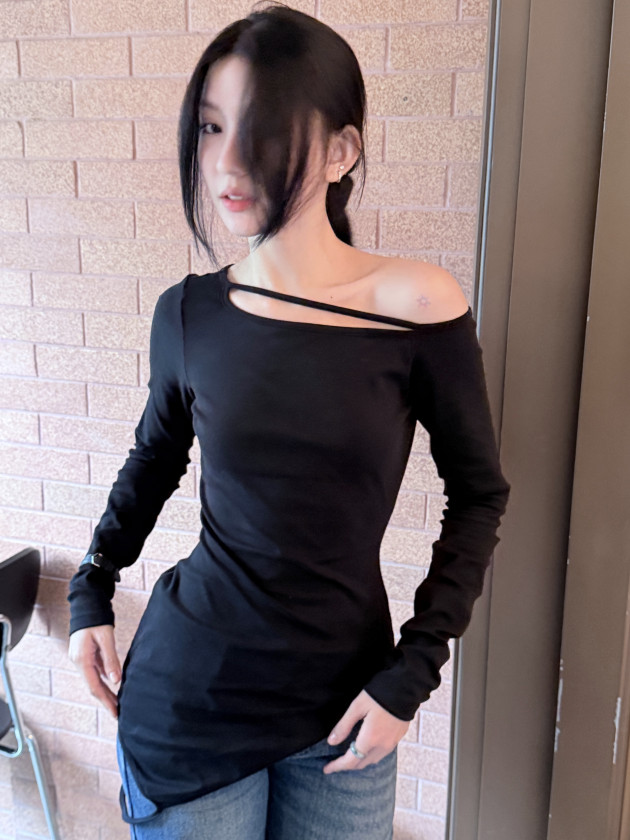 KINOV TOP (áo tay dài lệch vai) 7