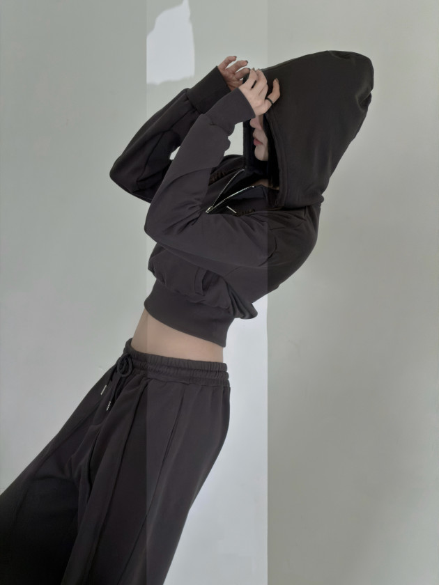 CROPPED ZIP HOODIE 3