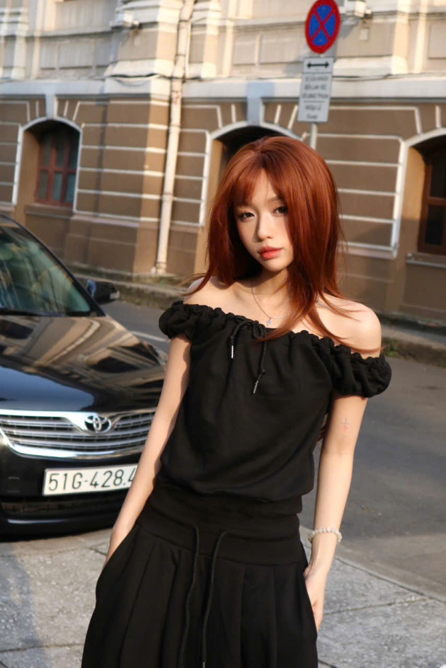 ÁO NỈ TRỄ VAI RÚT DÂY 1