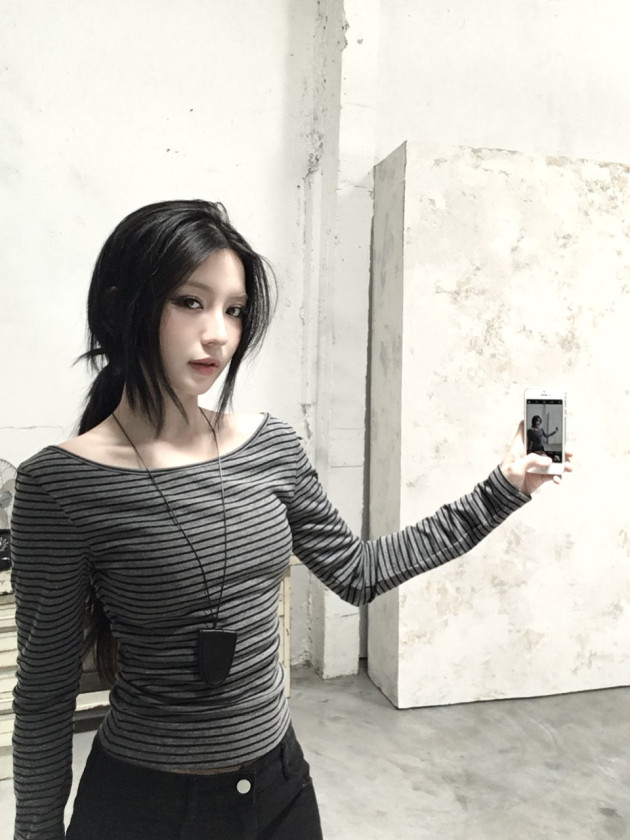 NIGHTLINE TOP (áo ôm tay dài sọc ngang) 3