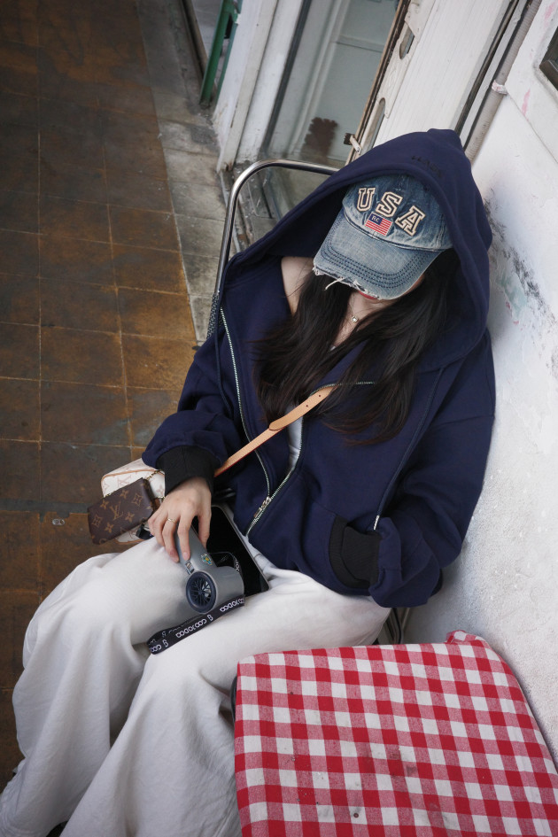 BASIC NAVY ZIP HOODIE (áo khoác dây kéo oversize)