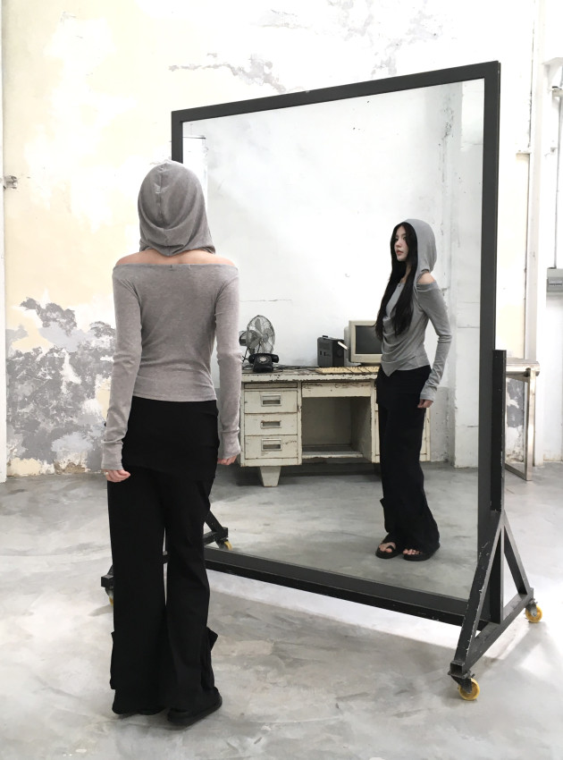 ENIG hooded TOP (áo ôm cổ đổ có nón) 2