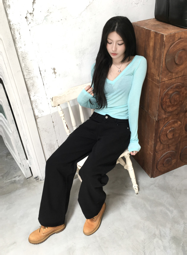 CYTEE TOP (áo ôm tay dài cổ V màu xanh ngọc lam cyan) 16