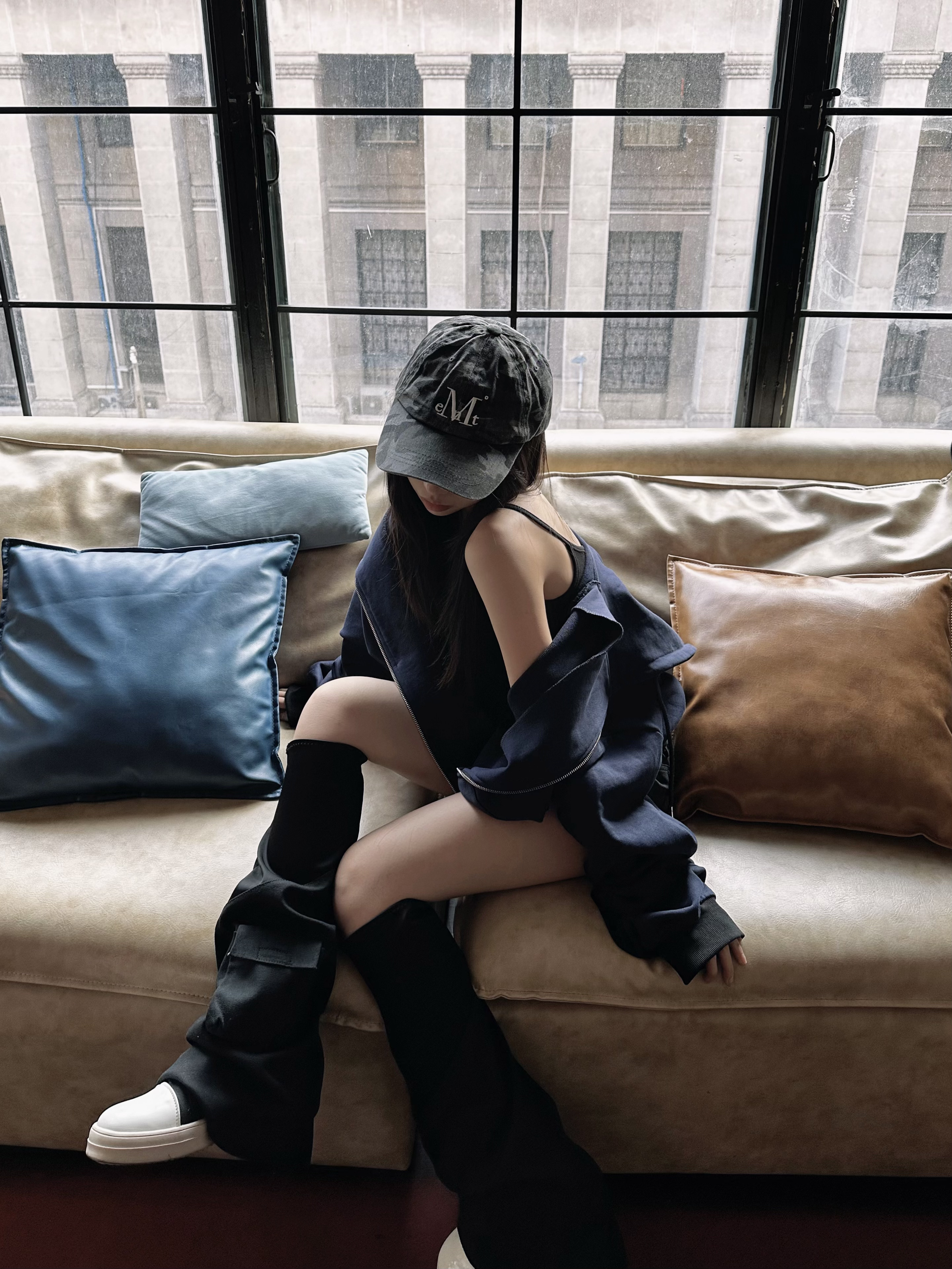 BASIC NAVY ZIP HOODIE (áo khoác dây kéo oversize)-02