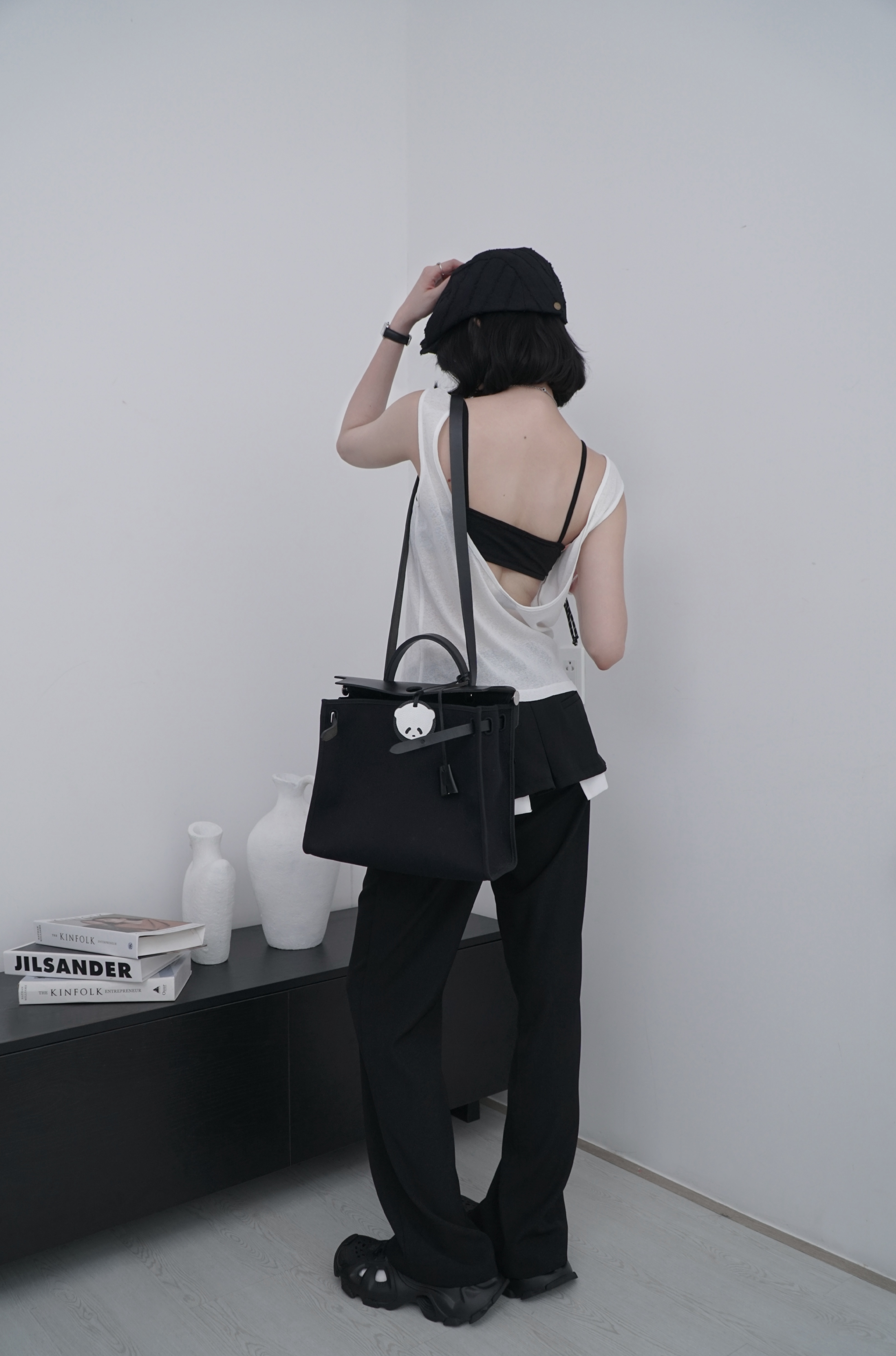 BACKLESS TANK TOP (áo xước ba lỗ khoét lưng)-02