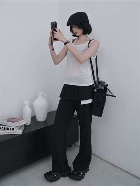 PLEATED SKIRT TROUSERS (quần váy xếp ly)